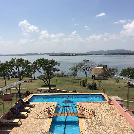הוילה ג'ינג'ה Samuka Island Retreat מראה חיצוני תמונה