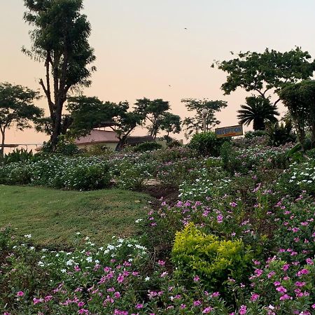 הוילה ג'ינג'ה Samuka Island Retreat מראה חיצוני תמונה