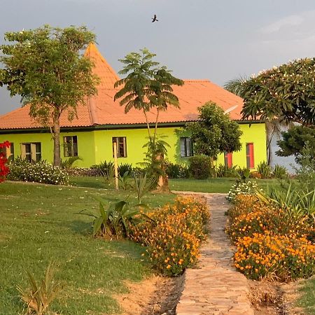 הוילה ג'ינג'ה Samuka Island Retreat מראה חיצוני תמונה