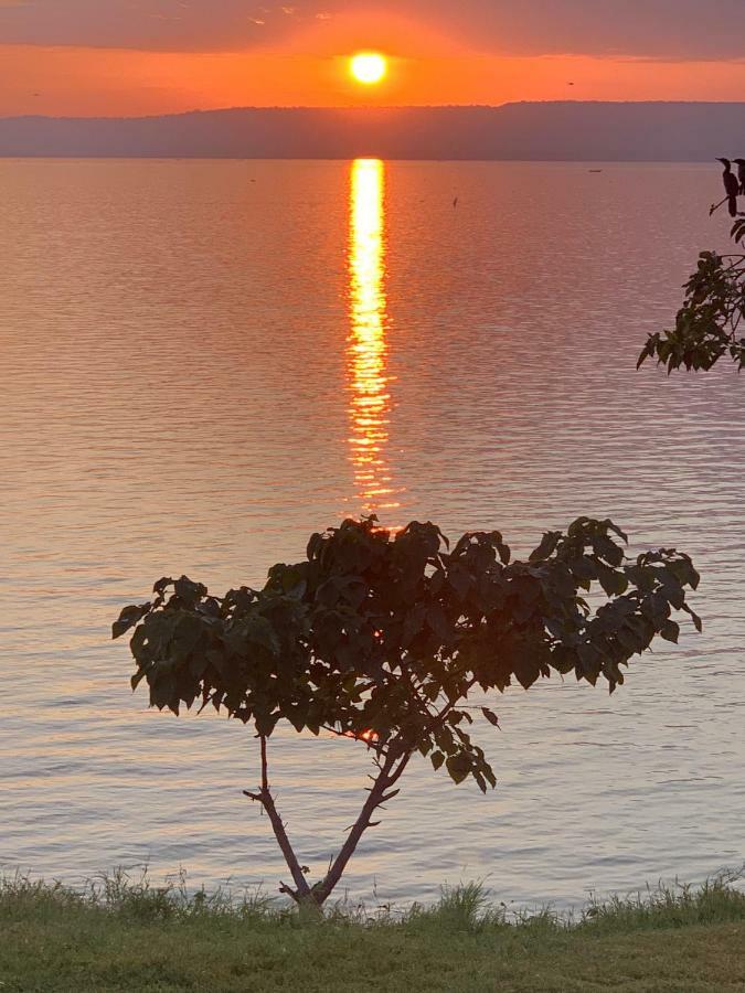 הוילה ג'ינג'ה Samuka Island Retreat מראה חיצוני תמונה